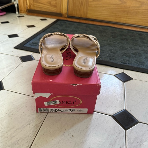 Vaneli Women's Tan Slide Sandals - Picture 3 of 3